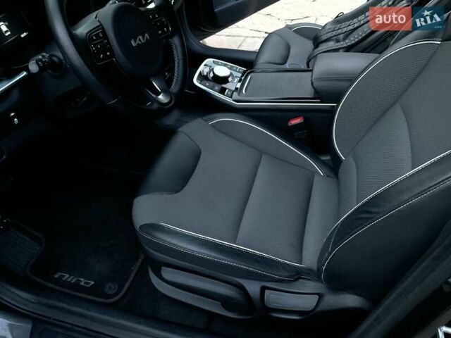 Серый Киа Niro, объемом двигателя 0 л и пробегом 82 тыс. км за 15999 $, фото 22 на Automoto.ua