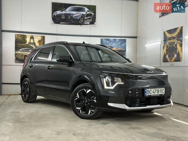 Серый Киа Niro, объемом двигателя 0 л и пробегом 120 тыс. км за 20900 $, фото 4 на Automoto.ua