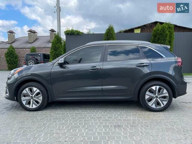 Серый Киа Niro, объемом двигателя 0 л и пробегом 130 тыс. км за 19800 $, фото 8 на Automoto.ua