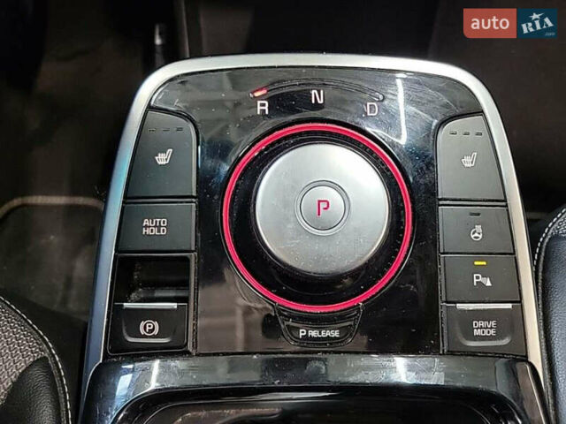 Серый Киа Niro, объемом двигателя 0 л и пробегом 100 тыс. км за 21000 $, фото 15 на Automoto.ua