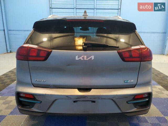 Серый Киа Niro, объемом двигателя 0 л и пробегом 185 тыс. км за 13900 $, фото 6 на Automoto.ua