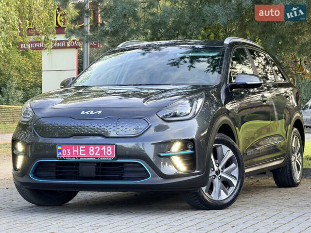Серый Киа Niro, объемом двигателя 0 л и пробегом 50 тыс. км за 22990 $, фото 1 на Automoto.ua