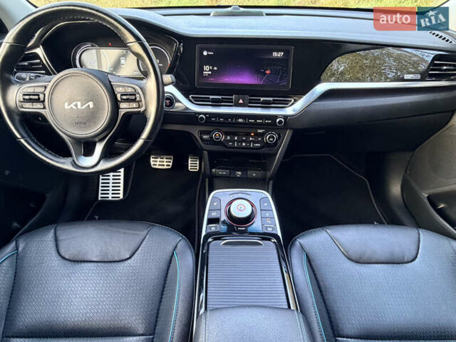 Серый Киа Niro, объемом двигателя 0 л и пробегом 50 тыс. км за 22990 $, фото 24 на Automoto.ua