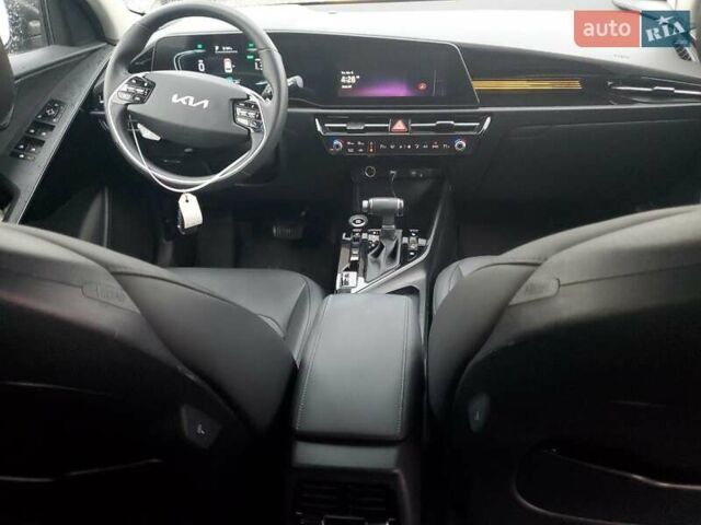 Серый Киа Niro, объемом двигателя 1.58 л и пробегом 78 тыс. км за 7400 $, фото 7 на Automoto.ua