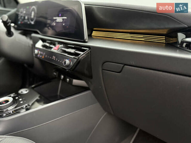 Серый Киа Niro, объемом двигателя 0 л и пробегом 54 тыс. км за 26700 $, фото 56 на Automoto.ua