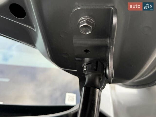 Сірий Кіа Niro, об'ємом двигуна 0 л та пробігом 35 тис. км за 23900 $, фото 92 на Automoto.ua