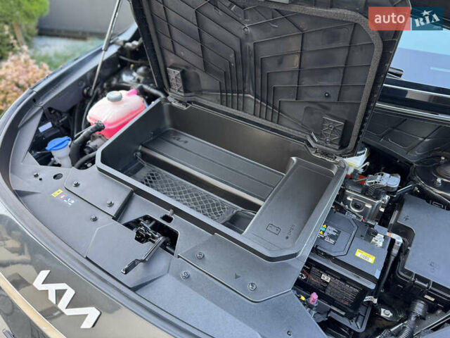 Сірий Кіа Niro, об'ємом двигуна 0 л та пробігом 50 тис. км за 23500 $, фото 13 на Automoto.ua