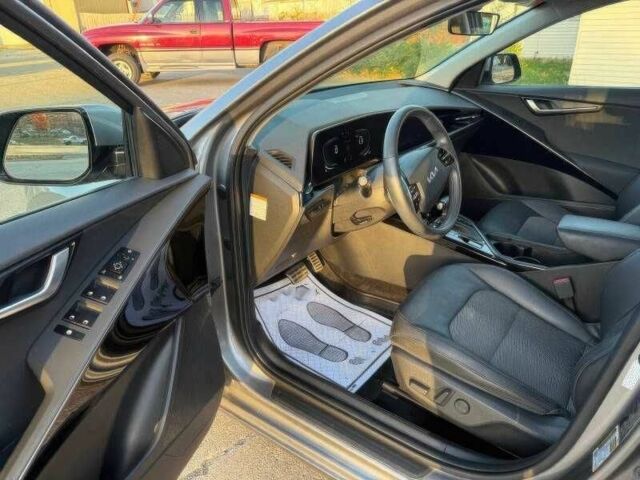 Сірий Кіа Niro, об'ємом двигуна 1.6 л та пробігом 20 тис. км за 16800 $, фото 7 на Automoto.ua