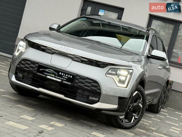 Серый Киа Niro, объемом двигателя 0 л и пробегом 54 тыс. км за 26700 $, фото 20 на Automoto.ua