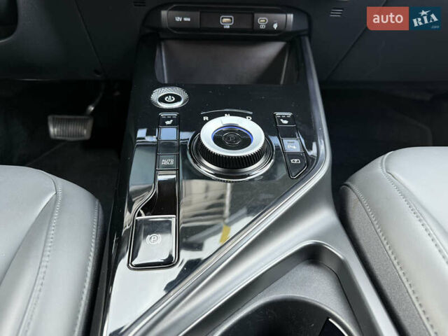 Сірий Кіа Niro, об'ємом двигуна 0 л та пробігом 35 тис. км за 23900 $, фото 64 на Automoto.ua