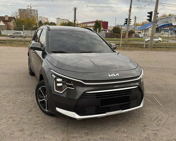 Сірий Кіа Niro, об'ємом двигуна 1.58 л та пробігом 7 тис. км за 22500 $, фото 9 на Automoto.ua
