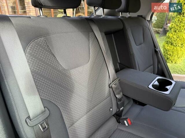 Сірий Кіа Niro, об'ємом двигуна 0 л та пробігом 42 тис. км за 25950 $, фото 80 на Automoto.ua