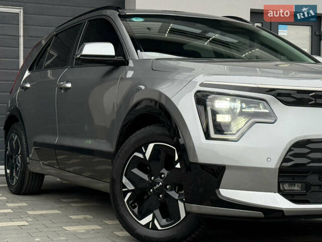 Серый Киа Niro, объемом двигателя 0 л и пробегом 54 тыс. км за 26700 $, фото 15 на Automoto.ua