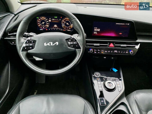 Серый Киа Niro, объемом двигателя 0 л и пробегом 122 тыс. км за 24500 $, фото 16 на Automoto.ua