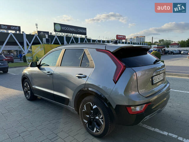 Серый Киа Niro, объемом двигателя 0 л и пробегом 49 тыс. км за 23600 $, фото 7 на Automoto.ua