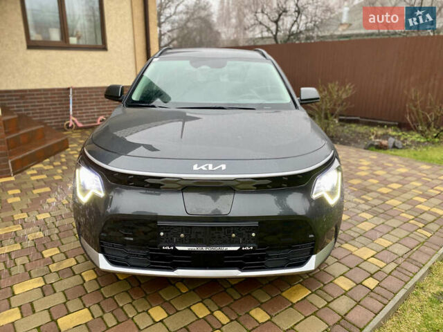 Серый Киа Niro, объемом двигателя 0 л и пробегом 122 тыс. км за 24500 $, фото 5 на Automoto.ua