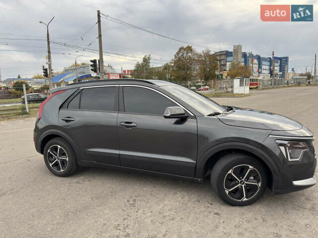 Сірий Кіа Niro, об'ємом двигуна 1.58 л та пробігом 5 тис. км за 24000 $, фото 18 на Automoto.ua