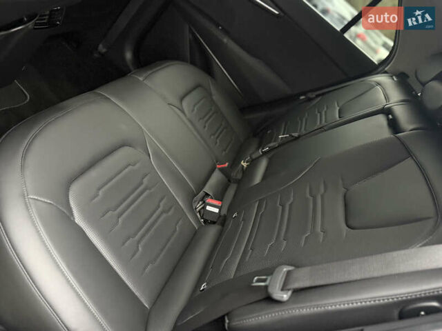 Серый Киа Niro, объемом двигателя 0 л и пробегом 54 тыс. км за 26700 $, фото 91 на Automoto.ua