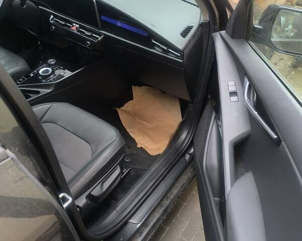 Серый Киа Niro, объемом двигателя 0 л и пробегом 86 тыс. км за 16500 $, фото 6 на Automoto.ua