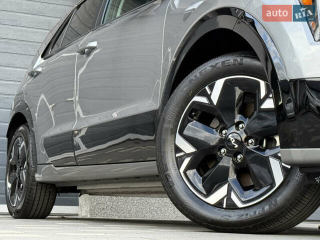 Сірий Кіа Niro, об'ємом двигуна 0 л та пробігом 35 тис. км за 23900 $, фото 16 на Automoto.ua