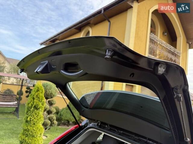 Сірий Кіа Niro, об'ємом двигуна 0 л та пробігом 42 тис. км за 25950 $, фото 142 на Automoto.ua