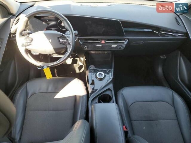 Серый Киа Niro, объемом двигателя 0 л и пробегом 160 тыс. км за 7000 $, фото 7 на Automoto.ua