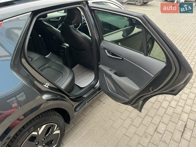 Сірий Кіа Niro, об'ємом двигуна 0 л та пробігом 43 тис. км за 25800 $, фото 35 на Automoto.ua