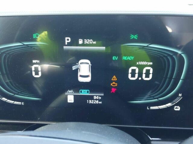 Серый Киа Niro, объемом двигателя 1.6 л и пробегом 21 тыс. км за 372 $, фото 7 на Automoto.ua