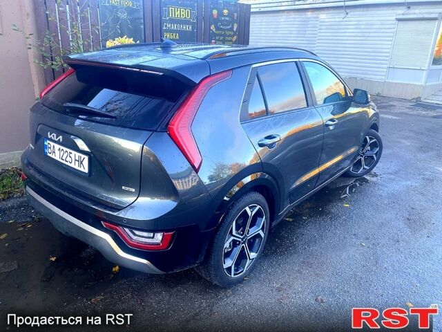 Серый Киа Niro, объемом двигателя 1.6 л и пробегом 14 тыс. км за 33000 $, фото 5 на Automoto.ua