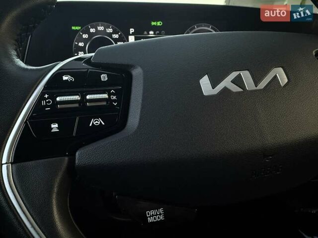 Серый Киа Niro, объемом двигателя 0 л и пробегом 118 тыс. км за 21999 $, фото 50 на Automoto.ua