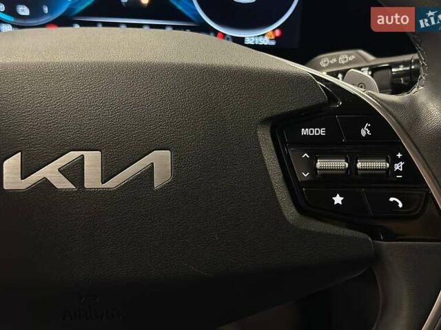 Серый Киа Niro, объемом двигателя 0 л и пробегом 32 тыс. км за 27700 $, фото 18 на Automoto.ua