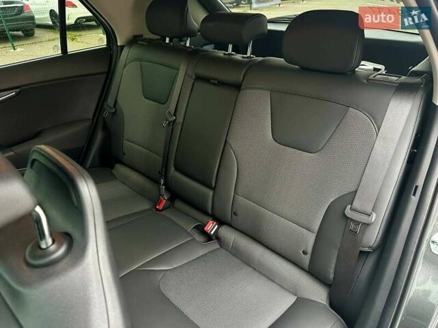 Серый Киа Niro, объемом двигателя 0 л и пробегом 8 тыс. км за 24900 $, фото 14 на Automoto.ua