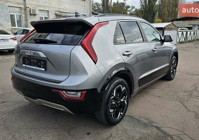 Серый Киа Niro, объемом двигателя 0 л и пробегом 30 тыс. км за 33800 $, фото 9 на Automoto.ua