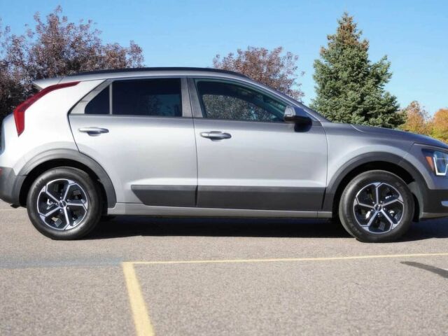 Сірий Кіа Niro, об'ємом двигуна 1.6 л та пробігом 18 тис. км за 6900 $, фото 5 на Automoto.ua