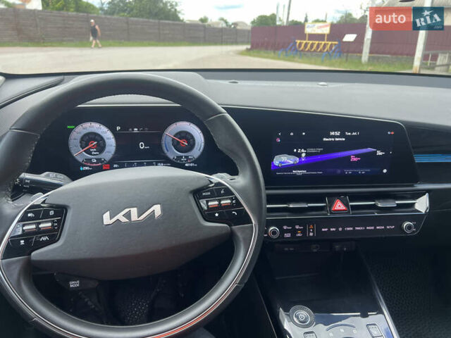 Серый Киа Niro, объемом двигателя 0 л и пробегом 40 тыс. км за 25777 $, фото 19 на Automoto.ua