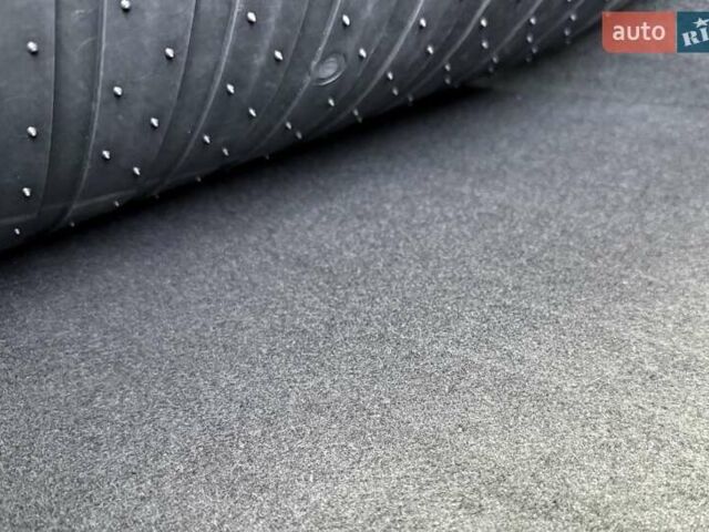 Сірий Кіа Niro, об'ємом двигуна 0 л та пробігом 42 тис. км за 25950 $, фото 96 на Automoto.ua