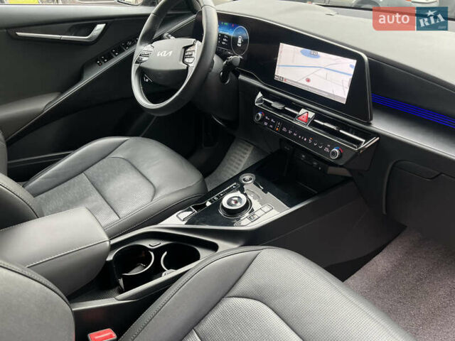 Сірий Кіа Niro, об'ємом двигуна 0 л та пробігом 43 тис. км за 25800 $, фото 33 на Automoto.ua