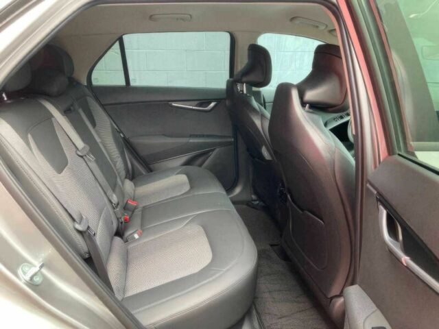 Серый Киа Niro, объемом двигателя 0 л и пробегом 13 тыс. км за 14850 $, фото 8 на Automoto.ua