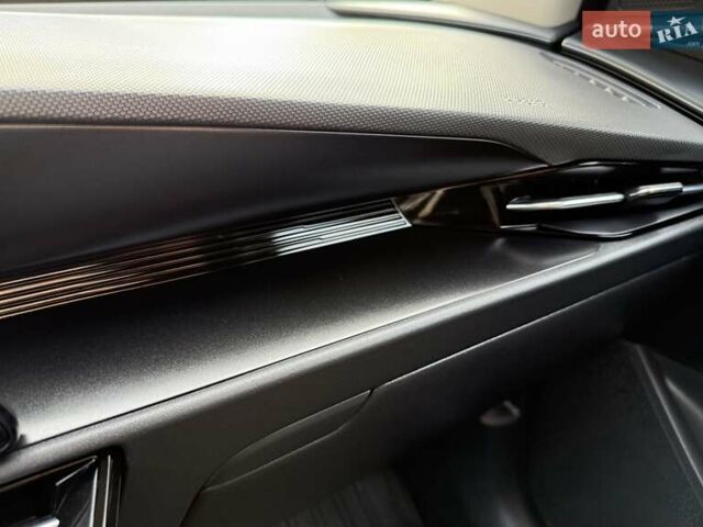 Сірий Кіа Niro, об'ємом двигуна 0 л та пробігом 42 тис. км за 25950 $, фото 118 на Automoto.ua