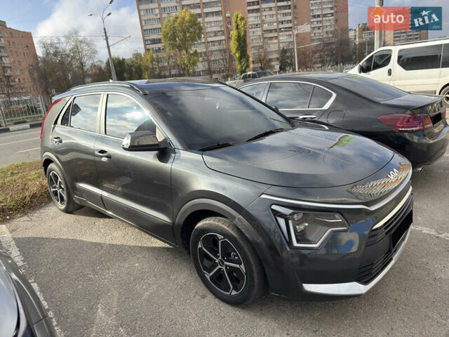 Сірий Кіа Niro, об'ємом двигуна 1.58 л та пробігом 7 тис. км за 22500 $, фото 5 на Automoto.ua