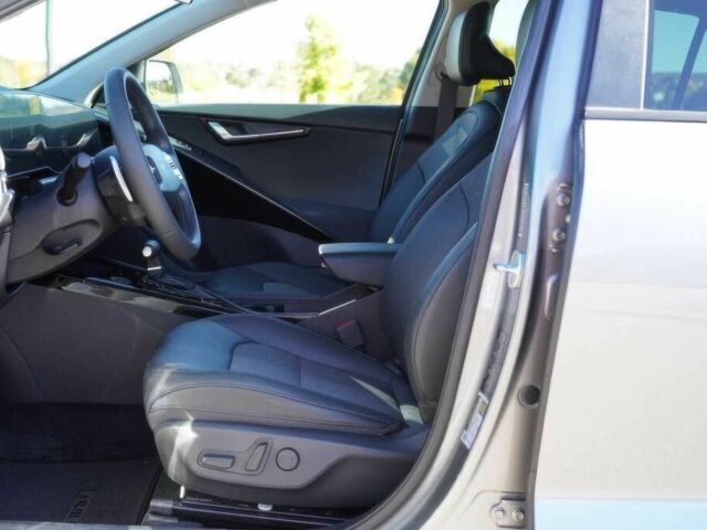 Сірий Кіа Niro, об'ємом двигуна 1.6 л та пробігом 18 тис. км за 6900 $, фото 8 на Automoto.ua
