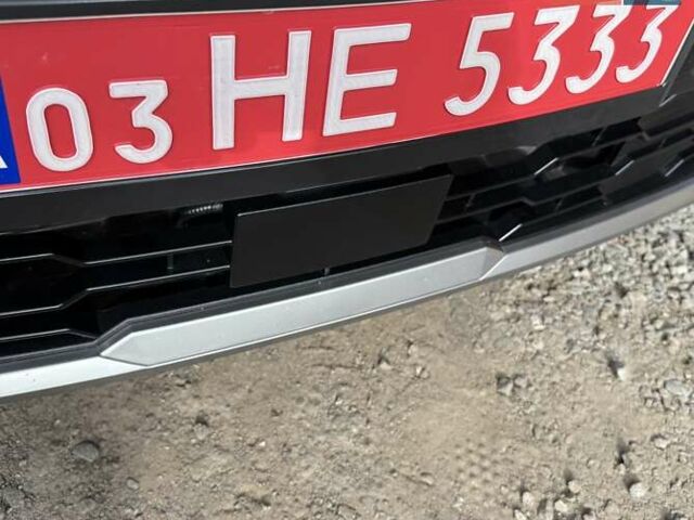 Сірий Кіа Niro, об'ємом двигуна 0 л та пробігом 42 тис. км за 25950 $, фото 19 на Automoto.ua