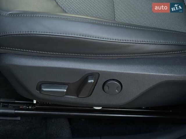 Серый Киа Niro, объемом двигателя 0 л и пробегом 118 тыс. км за 21999 $, фото 32 на Automoto.ua