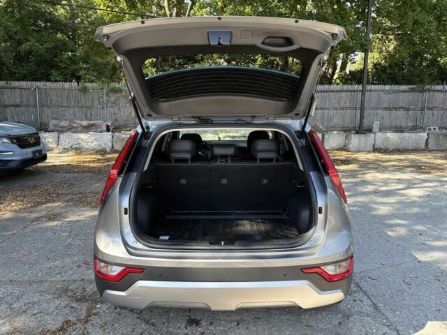 Киа Niro 2023 в Мукачеве на Automoto.ua Серый Киа Niro, объемом двигателя 1.6 л и пробегом 18 тыс. км за 17000 $, фото 22 на Automoto.ua