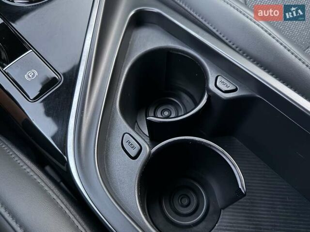 Киа Niro 2023 в Дрогобыче на Automoto.ua Серый Киа Niro, объемом двигателя 0 л и пробегом 118 тыс. км за 20899 $, фото 54 на Automoto.ua