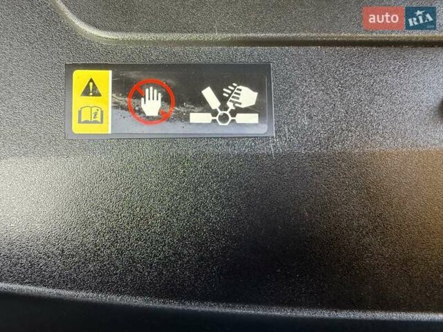Сірий Кіа Niro, об'ємом двигуна 0 л та пробігом 42 тис. км за 25950 $, фото 49 на Automoto.ua