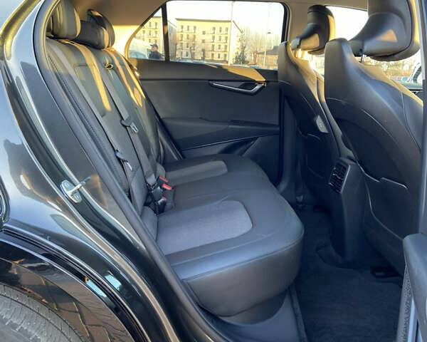 Серый Киа Niro, объемом двигателя 0 л и пробегом 41 тыс. км за 22200 $, фото 16 на Automoto.ua