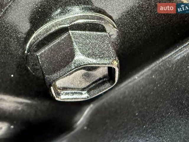 Сірий Кіа Niro, об'ємом двигуна 0 л та пробігом 42 тис. км за 25950 $, фото 45 на Automoto.ua