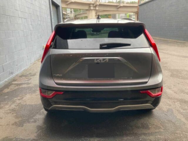 Серый Киа Niro, объемом двигателя 0 л и пробегом 13 тыс. км за 14850 $, фото 5 на Automoto.ua