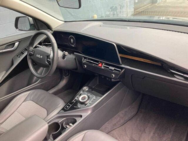 Серый Киа Niro, объемом двигателя 0 л и пробегом 23 тыс. км за 12000 $, фото 7 на Automoto.ua